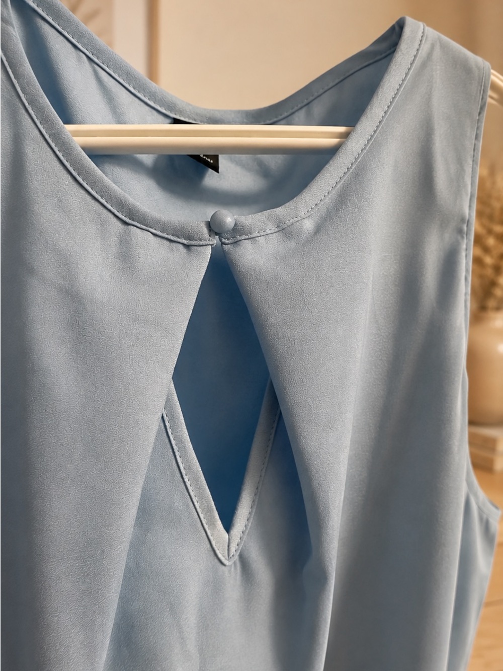 Sleeveless Keyhole Blouse in Light Blue